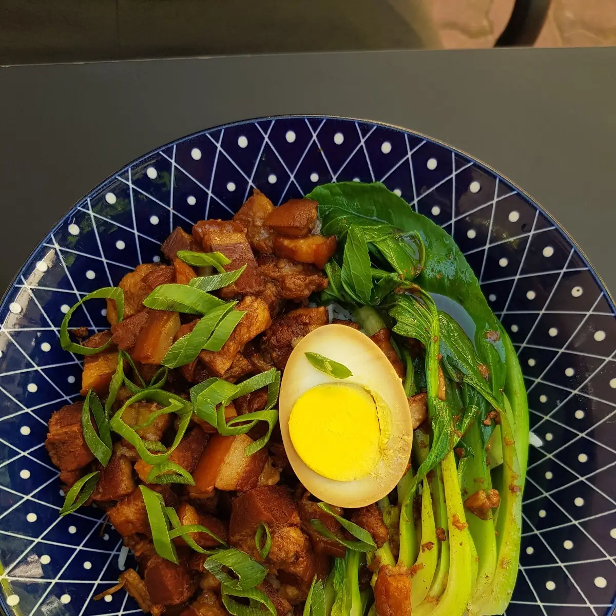卤肉饭 Geschmorter LU Rou Schweinebauch